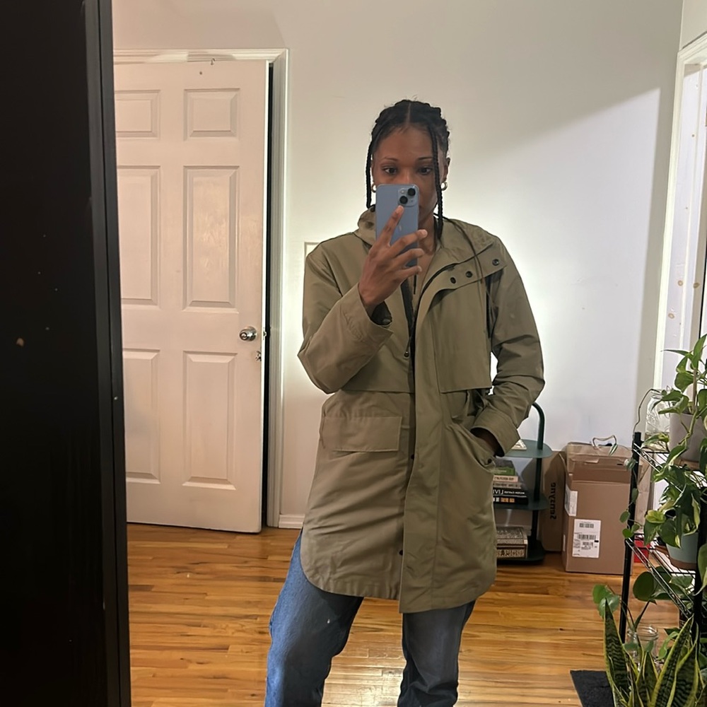 Everlane Renew Anorak